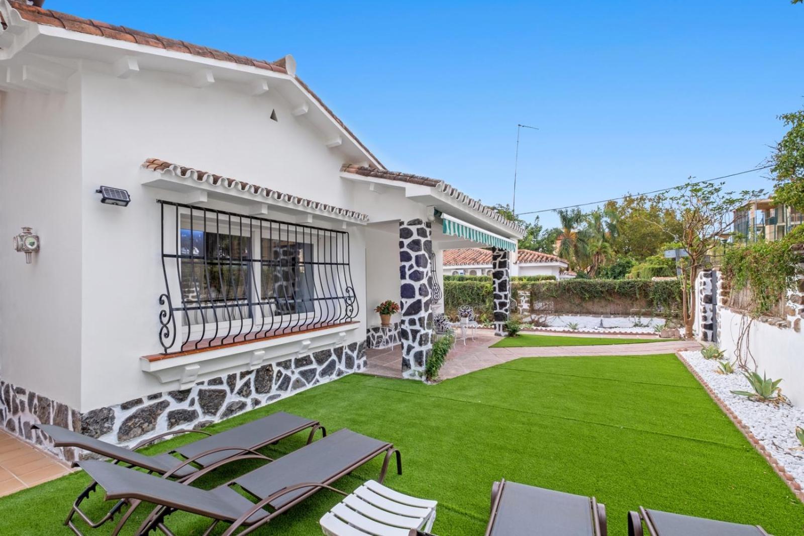 Villa Irene - Biznaga Rental Homes Малага Экстерьер фото